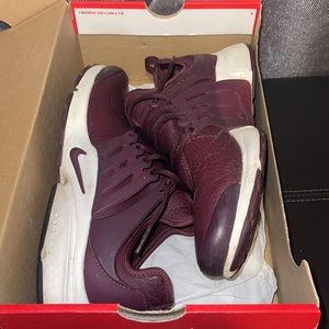 Nike Women Presto PRM (night maroon/night maroon-sail)